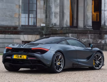 McLaren 720S Coupé [UK-spec] '2017–23