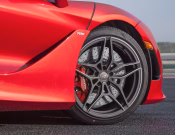 2018–23 McLaren 720S Coupé [North America] '2017–23