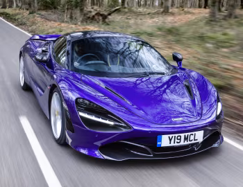 McLaren 720S Coupé [UK-spec] '2017–23