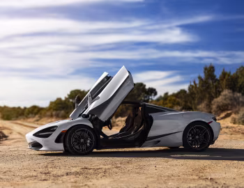 2018–23 McLaren 720S Coupé [North America] '2017–23