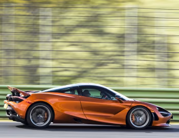 2018–23 McLaren 720S Coupé [North America] '2017–23