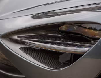McLaren 720S Coupé [UK-spec] '2017–23