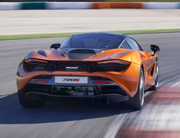 McLaren 720S Coupé [UK-spec] '2017–23