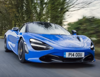 McLaren 720S Coupé [UK-spec] '2017–23