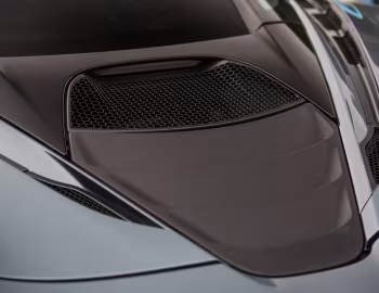 McLaren 720S Coupé [UK-spec] '2017–23