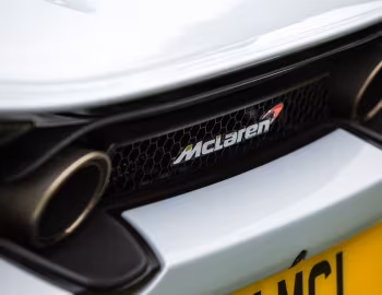 McLaren 720S Coupé "Launch Edition" [UK-spec] '2017
