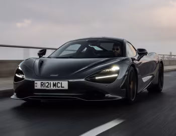 McLaren 750S Coupé [Worldwide] '2023–pr.