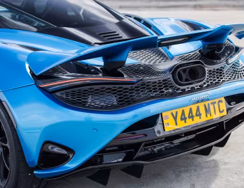 McLaren 750S Coupé [Worldwide] '2023–pr.