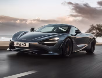 McLaren 750S Coupé [Worldwide] '2023–pr.