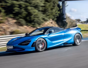 McLaren 750S Coupé [Worldwide] '2023–pr.