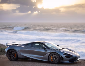 McLaren 750S Coupé [Worldwide] '2023–pr.