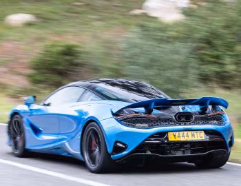 McLaren 750S Coupé [Worldwide] '2023–pr.