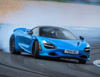 McLaren 750S Coupé [Worldwide] '2023–pr.