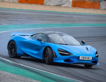 McLaren 750S Coupé [Worldwide] '2023–pr.