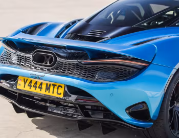McLaren 750S Coupé [Worldwide] '2023–pr.