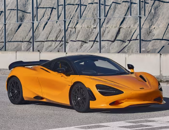 McLaren 750S Coupé [UK-spec] '2023–pr.