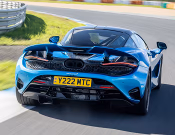 McLaren 750S Coupé [Worldwide] '2023–pr.