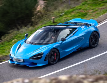 McLaren 750S Coupé [Worldwide] '2023–pr.