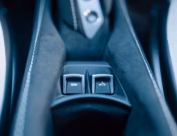 Interior McLaren 750S Spider [Japan] '2023–pr.