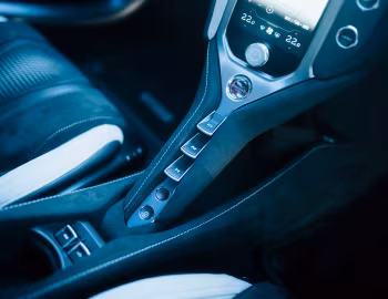 Interior McLaren 750S Spider [Japan] '2023–pr.