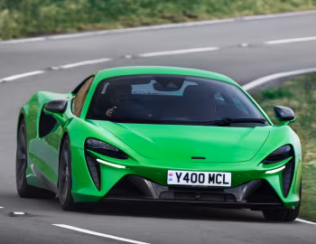 McLaren Artura [UK-spec] '2021–pr.