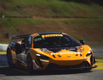 Blackdog Racing McLaren Artura GT4 '2026