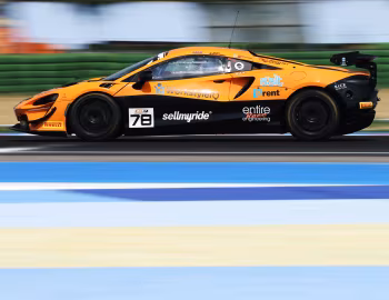 Elite Motorsport with Entire Race Engineering McLaren Artura GT4 '2026