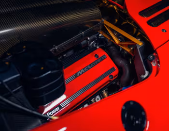 Sob o capô McLaren F1 GTR (#10R) '1996