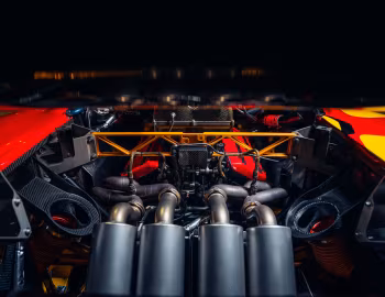 Sob o capô McLaren F1 GTR (#10R) '1996