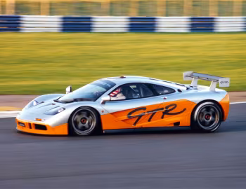 Kokusai Kaihatsu Racing McLaren F1 GTR (#01R) '1995
