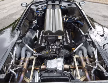 Sob o capô McLaren F1 GTR Longtail Road Conversion (#19R)