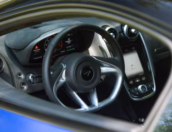 Інтер'єр 2020–24 McLaren GT [North America] '2019–24