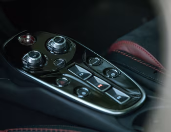 Interior 2020–24 McLaren GT [North America] '2019–24