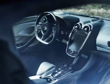 Interior 2020–24 McLaren GT [North America] '2019–24