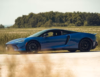 2020–24 McLaren GT [North America] '2019–24