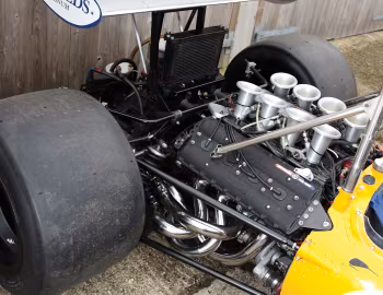 Sob o capô McLaren M14A '1970–71