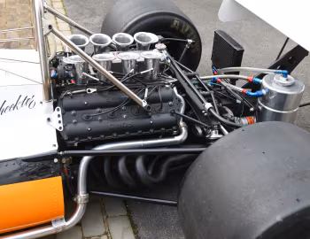 Sob o capô 1971 Yardley Team McLaren M19A (#1) '1972
