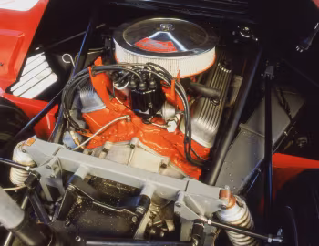 Sob o capô McLaren M6 GT '1969–70