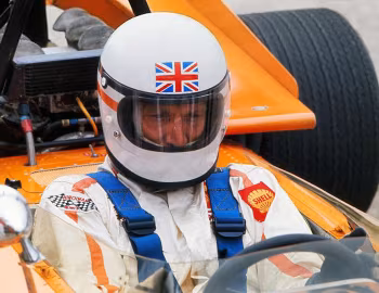 McLaren M9A, Derek Bell