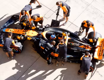 McLaren MCL60 '2023