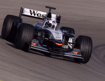 McLaren MP4/16 '2001