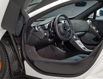 Interior McLaren MP4-12C '2011–14
