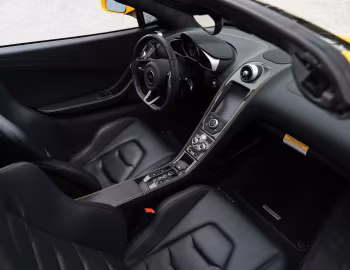 Interior 2015–19 McLaren MSO 650S Spider [North America] '2014–19