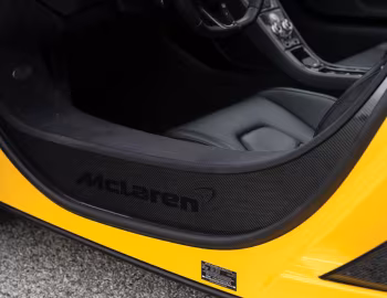 Interior 2015–19 McLaren MSO 650S Spider [North America] '2014–19