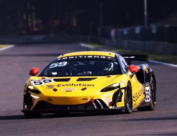 Optimum Motorsport McLaren Artura GT4 '2026
