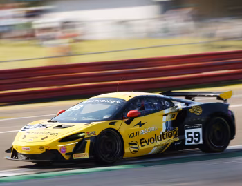 Optimum Motorsport McLaren Artura GT4 '2026