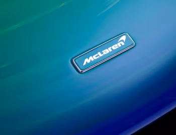 Logotipo McLaren MSO Senna Sempre '05.2024