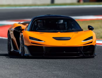 McLaren W1 [UK-spec] '2025–pr.