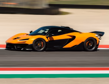 McLaren W1 [UK-spec] '2025–pr.