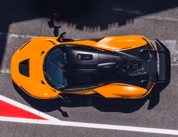McLaren W1 [UK-spec] '2025–pr.